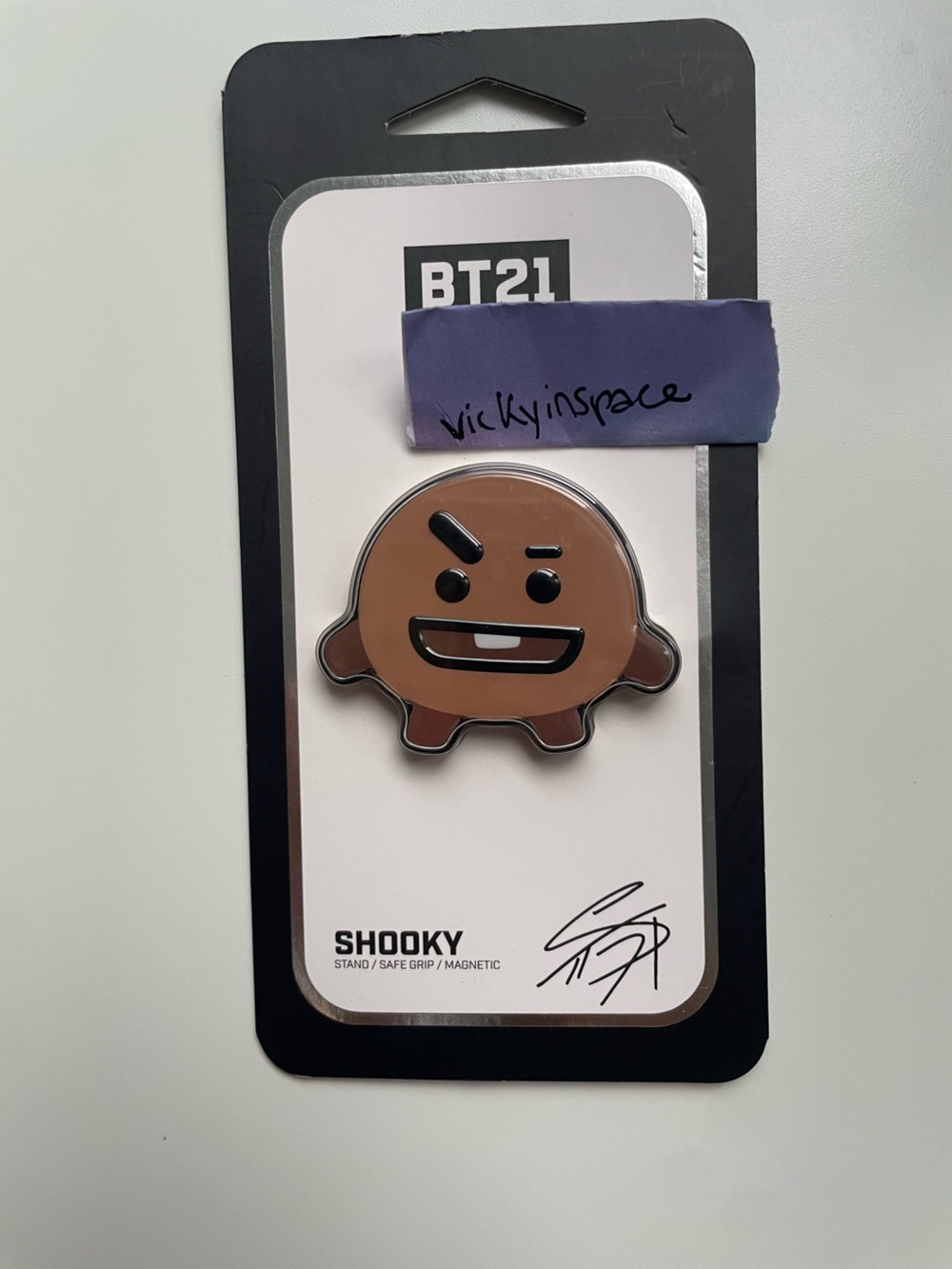 BT21 Shooky Brown Phone Grip & Stand